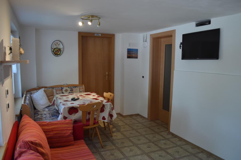 Ciasa Andy Apartment Badia  Exterior photo
